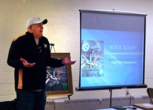 Sports artist Larry Klukaszewski addresses ESAL, November, 2017.